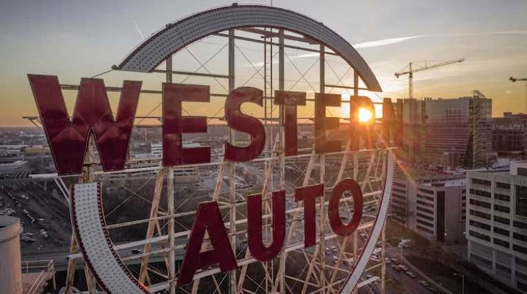 western auto sign in downtown kansas city